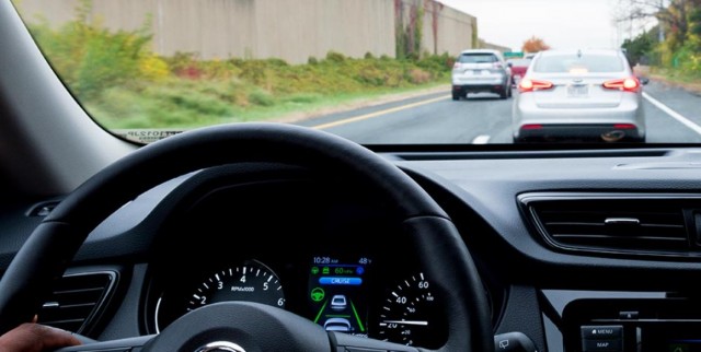 Guida semiautonoma: aiuta davvero a prevenire i sinistri?